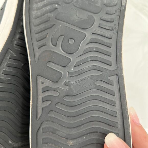 Native Jefferson Slip On Clog Sneaker Size 11 Perforated Rubber Gray Water Shoe - Picture 9 of 10